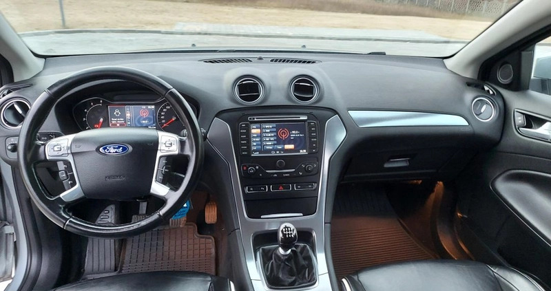 Ford Mondeo cena 31900 przebieg: 222000, rok produkcji 2014 z Mrągowo małe 562